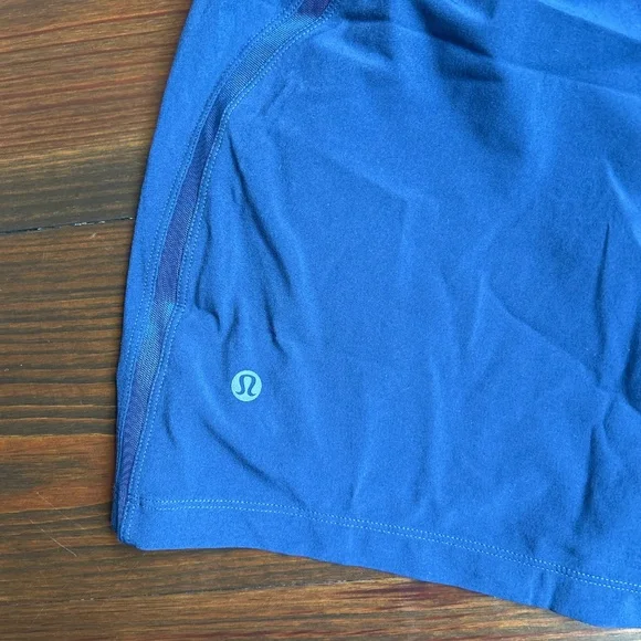 Lululemon Men’s Navy Pace Breaker Linerless Short 7” size Small - Picture 3 of 5